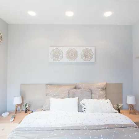 Vieil / Centre Avec Balcon. L'appt Ideal! *