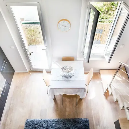 Vieil / Centre Avec Balcon. L'appt Ideal! *